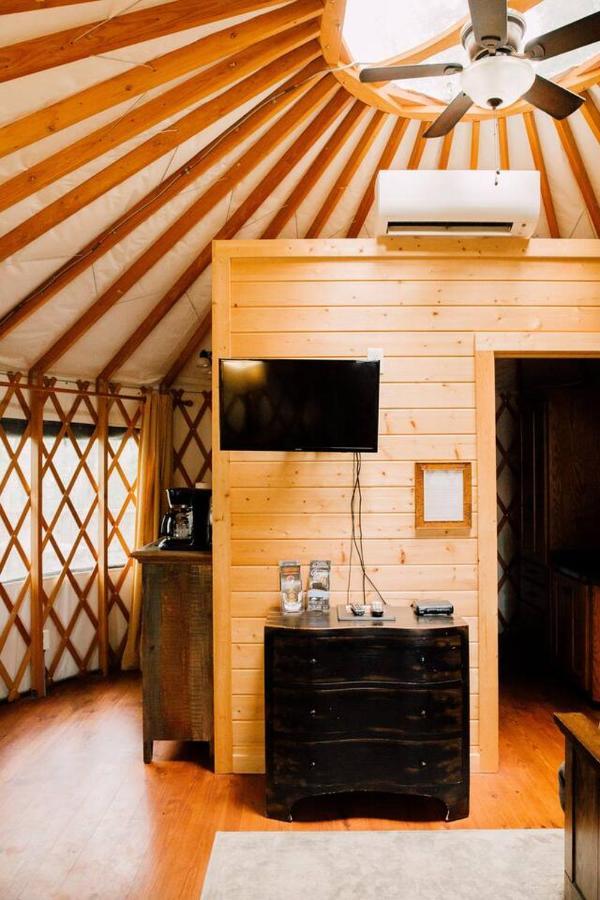 Tuckaseegee @ Sky Ridge Yurts مدينة كليرمونت المظهر الخارجي الصورة